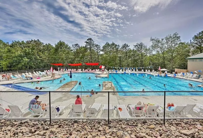 Hike, Swim & Ski: Home W/ Deck In Lackawaxen