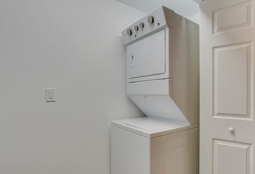 Hike, Swim & Ski: Home W/ Deck In Lackawaxen