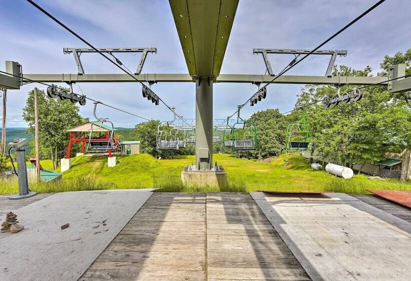 Hike, Swim & Ski: Home W/ Deck In Lackawaxen