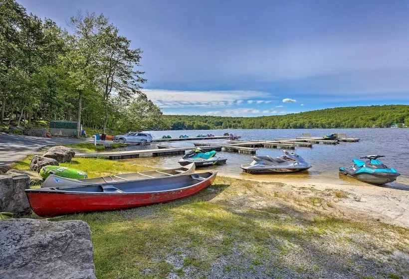 Hike, Swim & Ski: Home W/ Deck In Lackawaxen