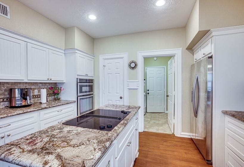 Lakefront Montgomery Home W/ Private Dock!