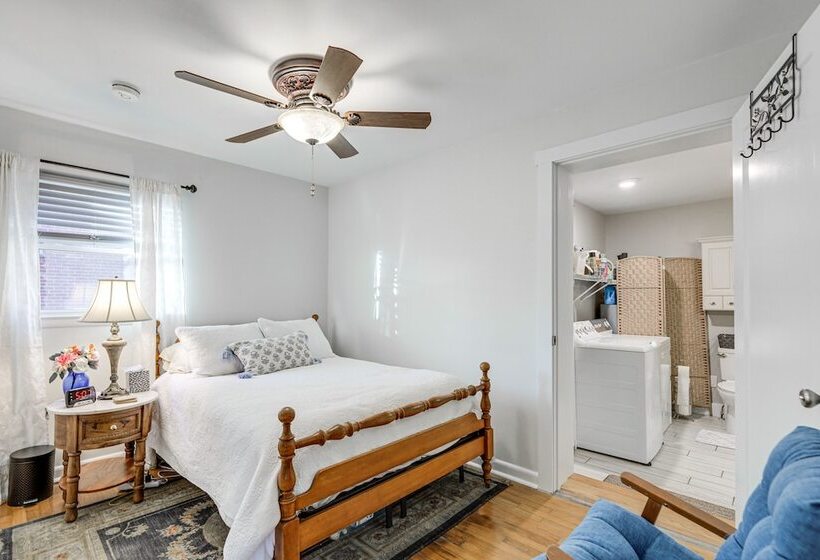 Lovely Lexington Home: 4 Mi To Downtown!