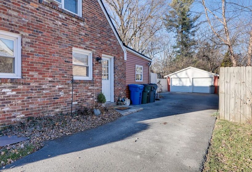 Lovely Lexington Home: 4 Mi To Downtown!