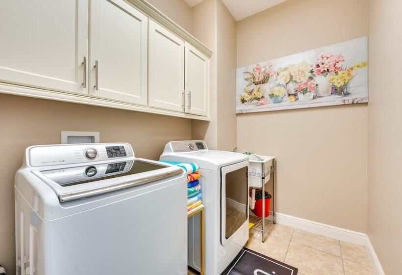 8 Mi To Disney: Home W/ Pool In Kissimmee