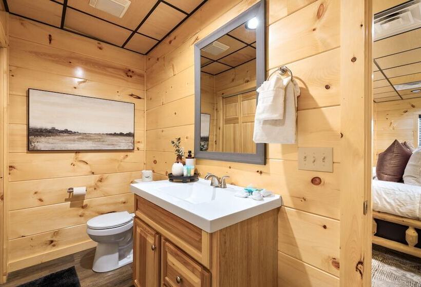 Parkway Paradise W Private Hot Tub