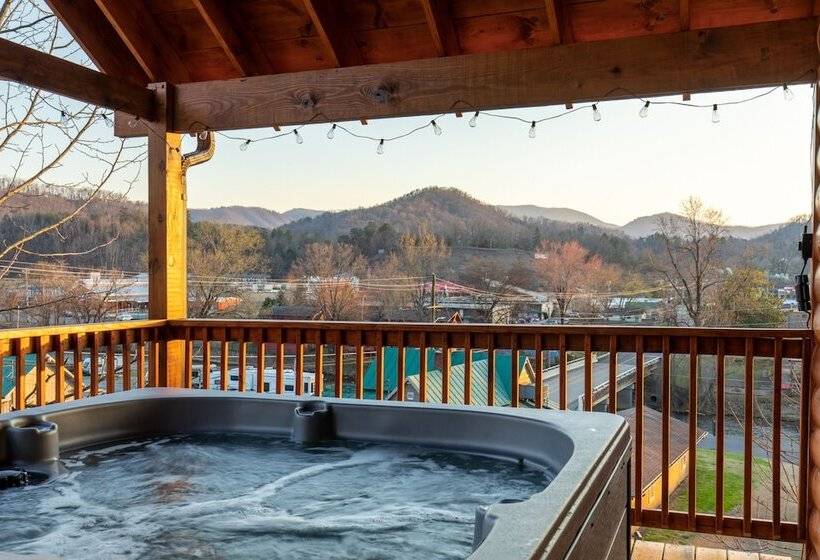 Parkway Paradise W Private Hot Tub