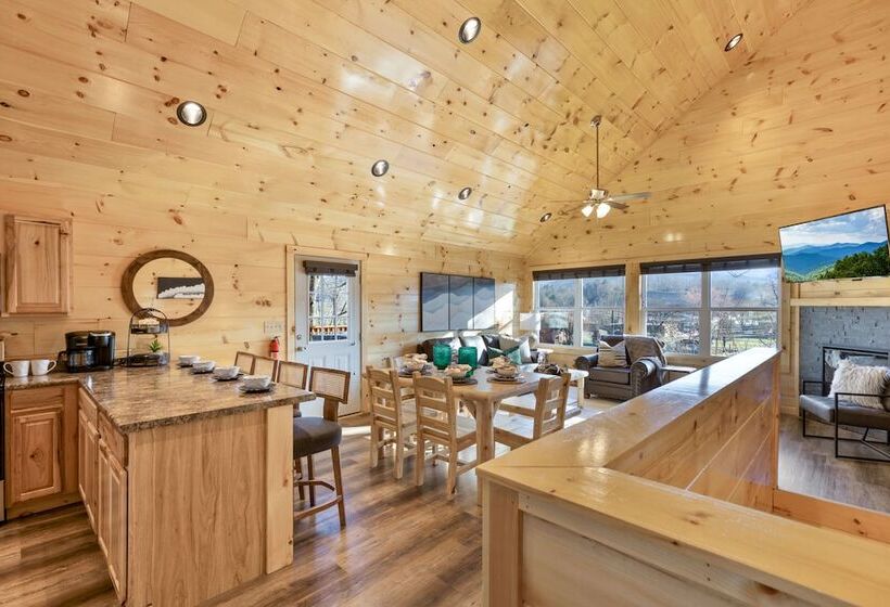 Parkway Paradise W Private Hot Tub