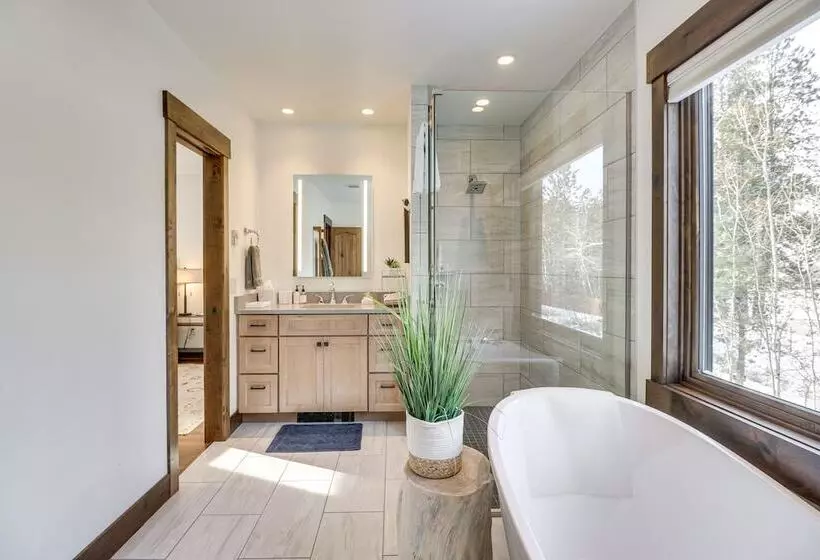 Peaceful Whitefish Home W/ Deck   Pets Welcome!