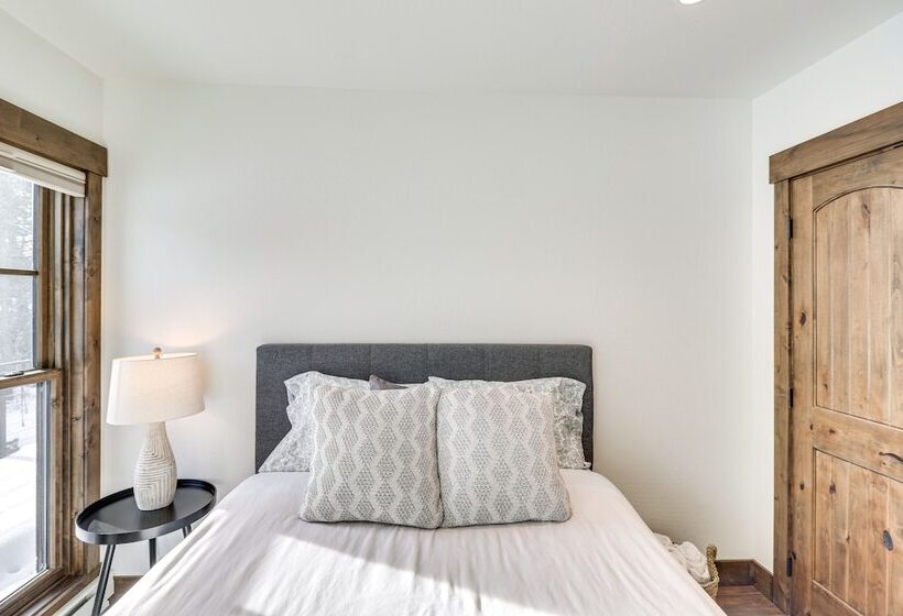 Peaceful Whitefish Home W/ Deck Pets Welcome!