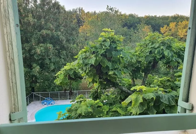 ペンション Les Feuillantines