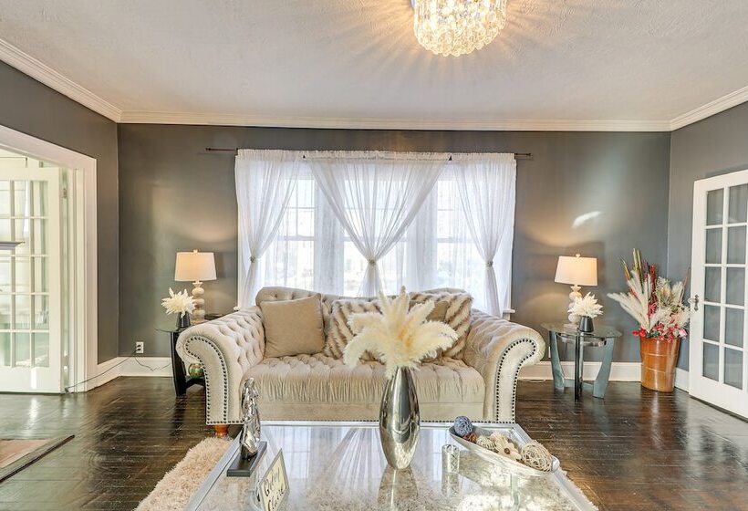 Charming Connecticut Retreat Near Museums & Hiking