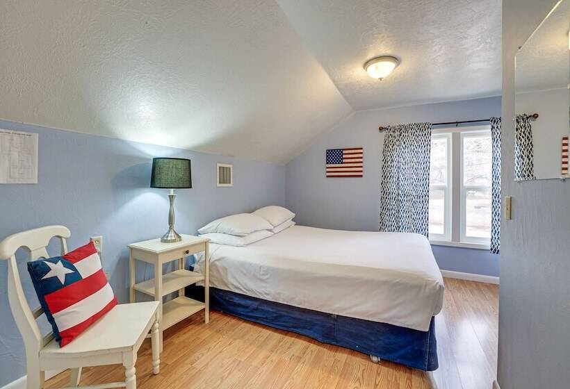 Remodeled Pioneer Home In Hurricane W/ Patio!