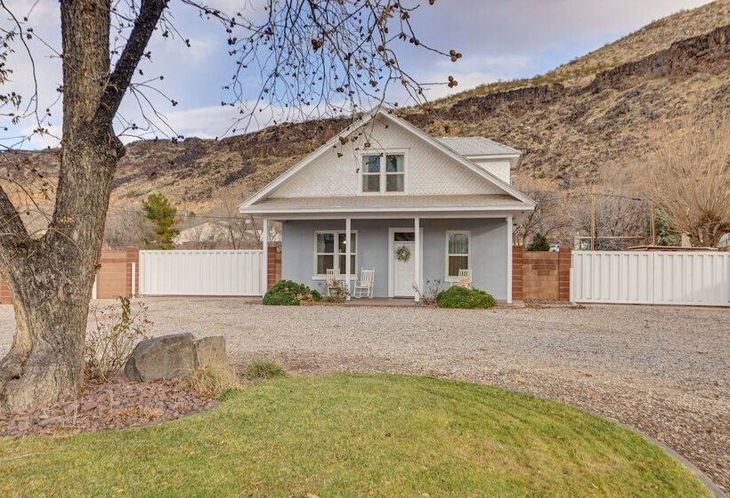 Remodeled Pioneer Home In Hurricane W/ Patio!