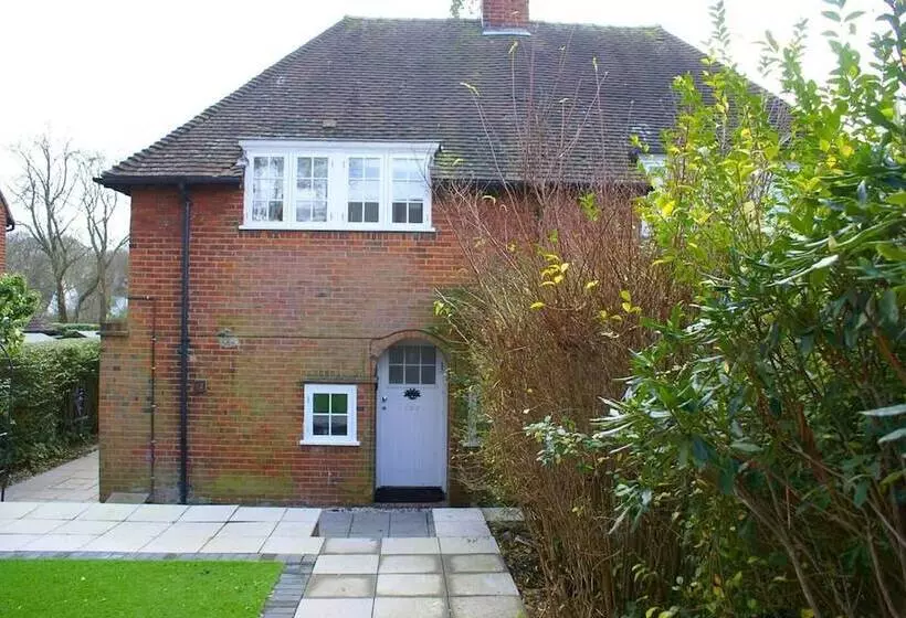Residenssi Inviting, Relaxing, 2 Bed House Hampstead London