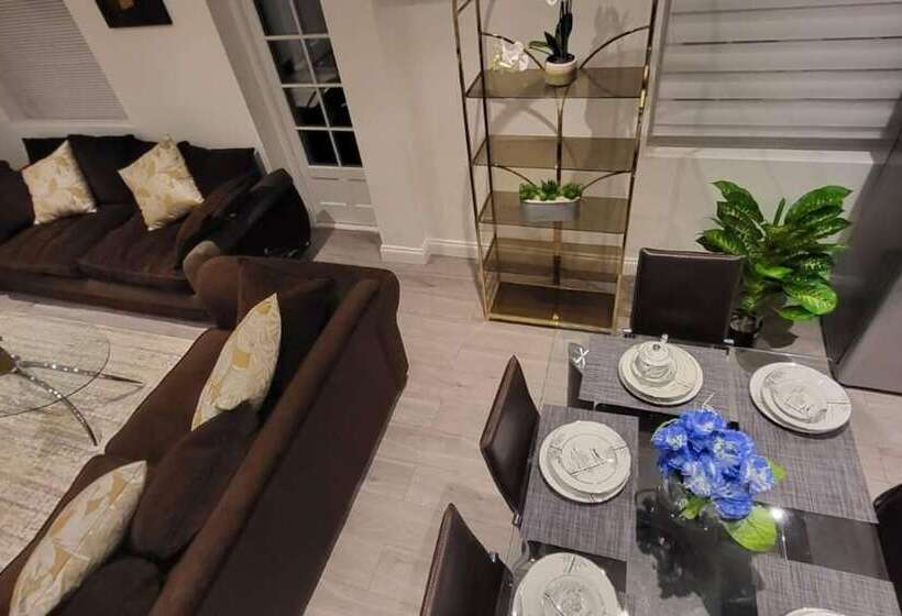 Rezidans Inviting, Relaxing, 2 Bed House Hampstead London