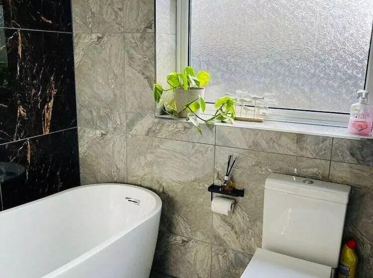 Residenssi 4 Bed House In Wetherby, Sleeps 8, Near York