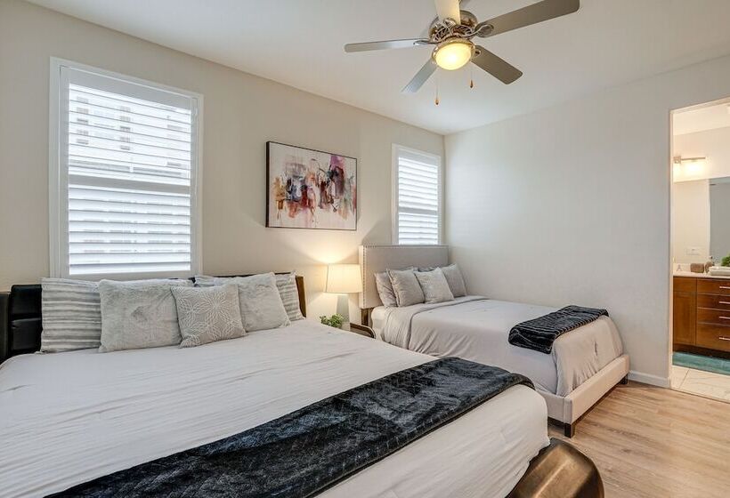 Richmond Vacation Rental: 1 Mi To Shoreline