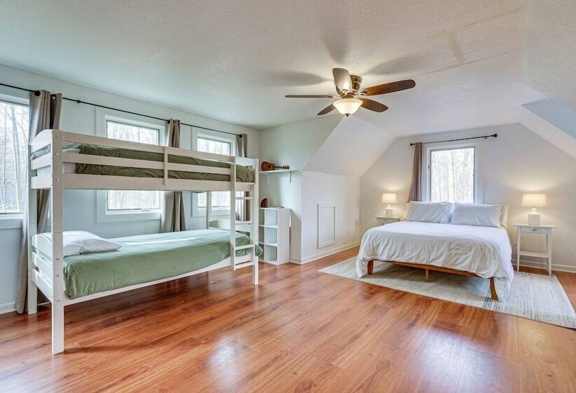 Spacious Fort Wayne Home W/ Hot Tub + Sauna!