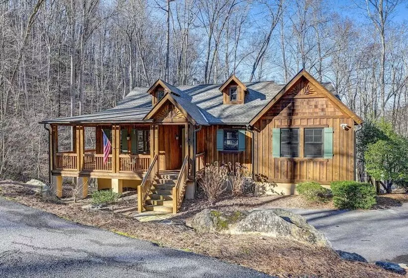 Tuckasegee Cabin ~ 3 Mi To Bear Lake!