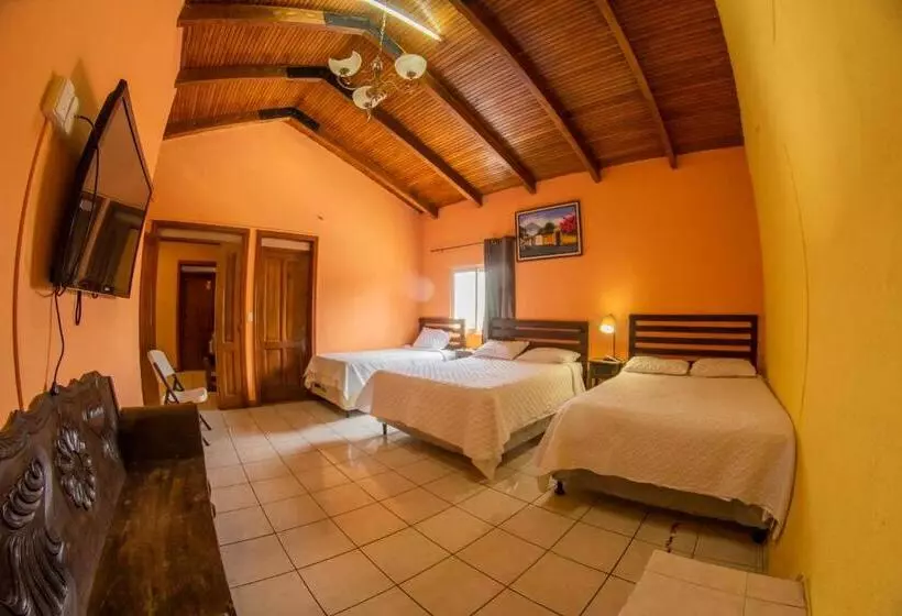 هاستل Euro Hostal