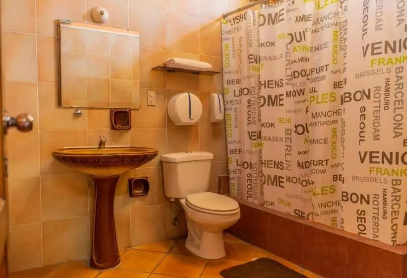 هاستل Euro Hostal