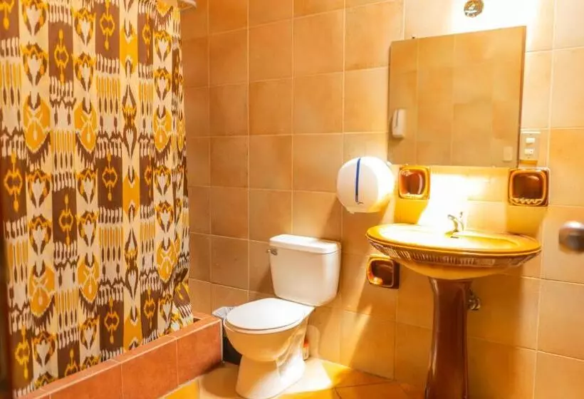هاستل Euro Hostal