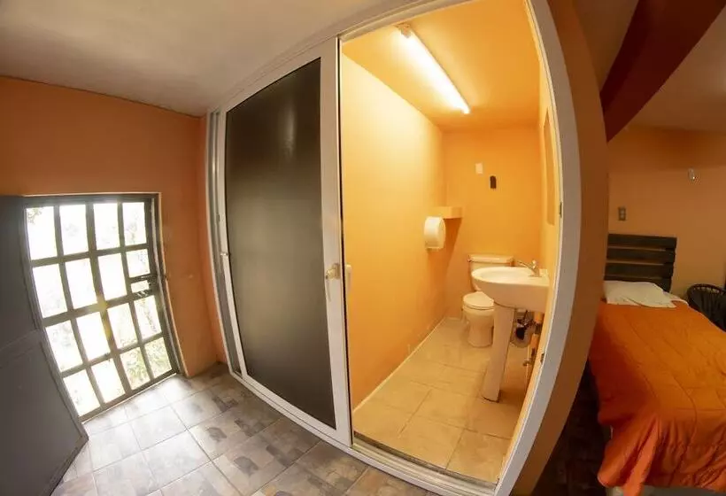هاستل Euro Hostal