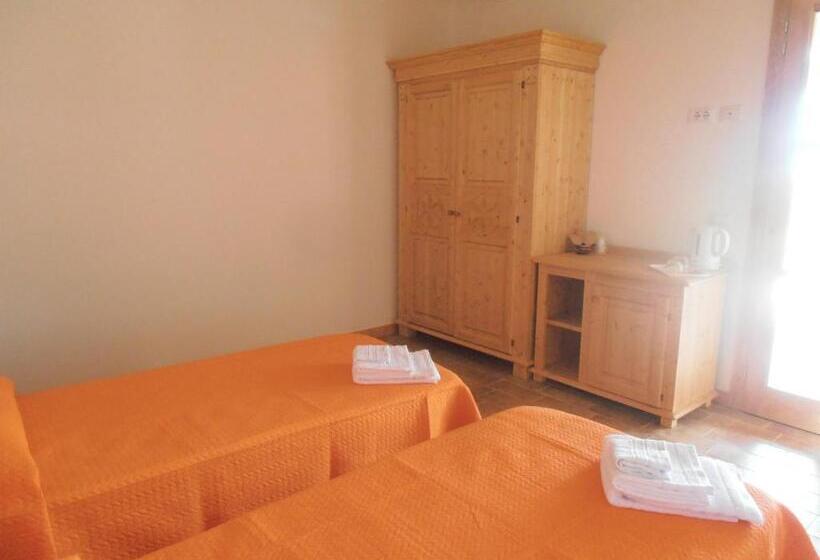 住宿加早餐  Azienda Agrituristica La Janna Di La Faj