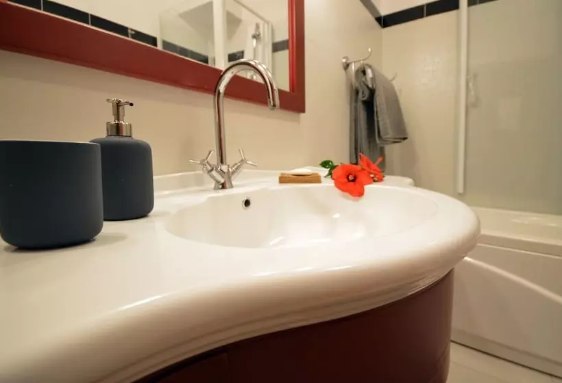 ベッドアンドブレックファースト Mar Dei Poeti Luxury Suites
