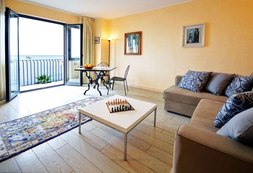 住宿加早餐  Mar Dei Poeti   Luxury Suites