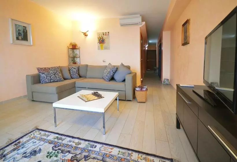 ベッドアンドブレックファースト Mar Dei Poeti Luxury Suites