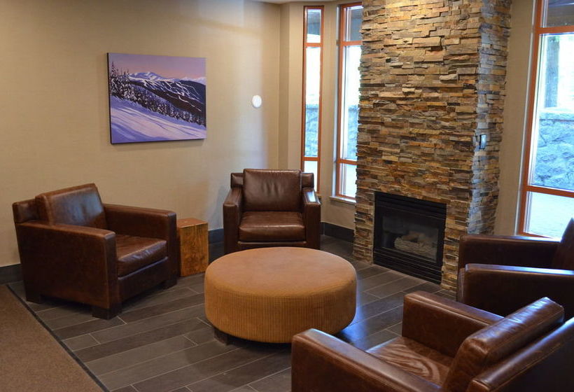 Eagle Lodge By Outpost Whistler