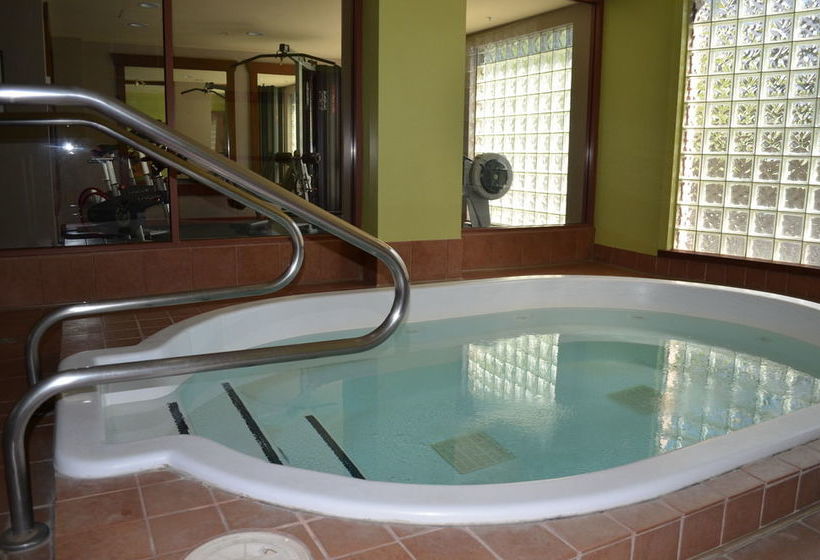 Eagle Lodge By Outpost Whistler