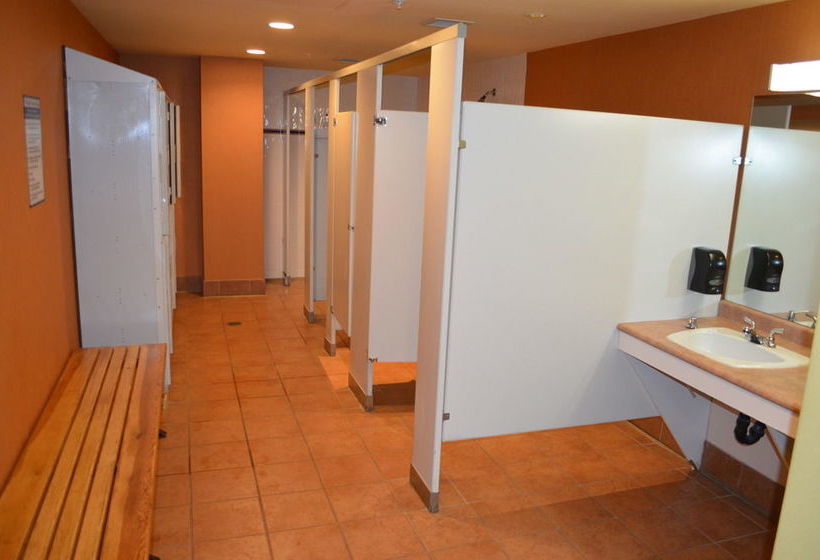 Eagle Lodge By Outpost Whistler