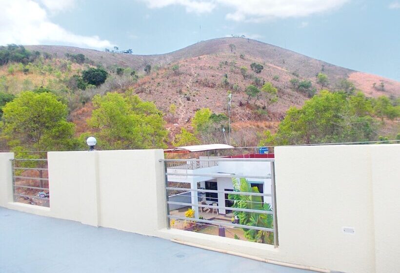 호텔 Abrhys Ridge Inn