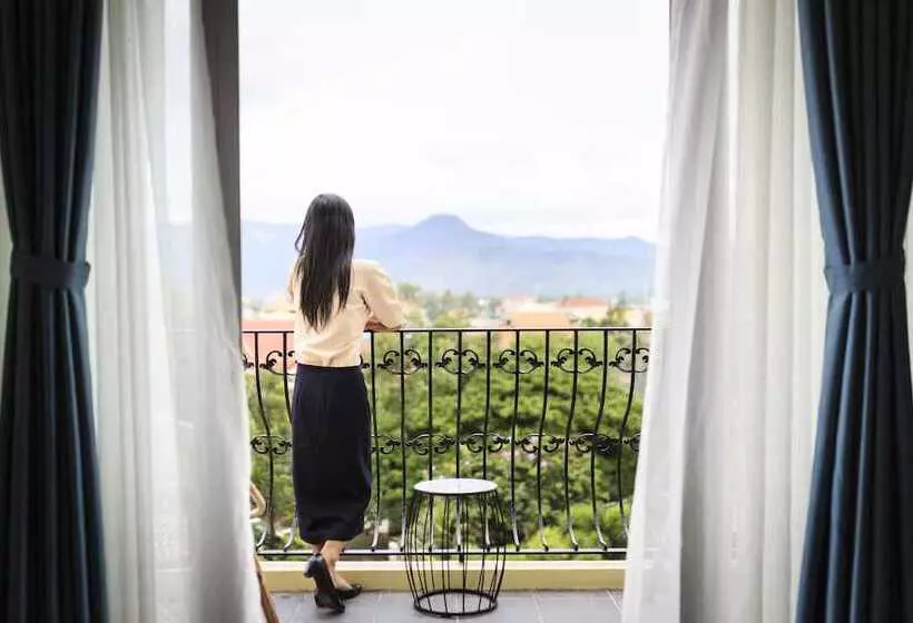 هتل Boutique Kampot
