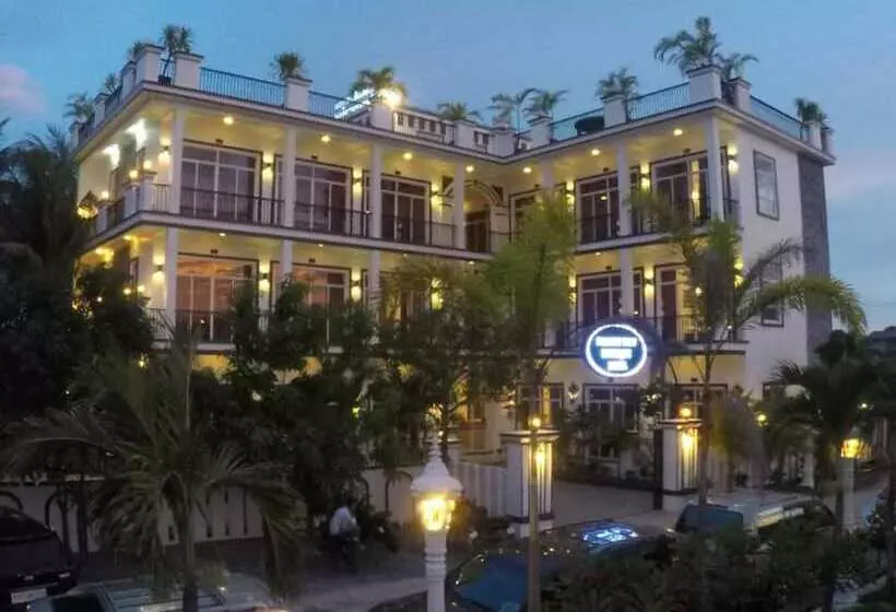هتل Boutique Kampot