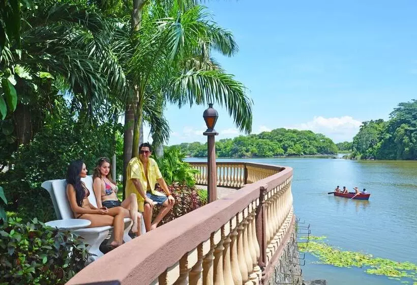 ホテル El Reith Lake