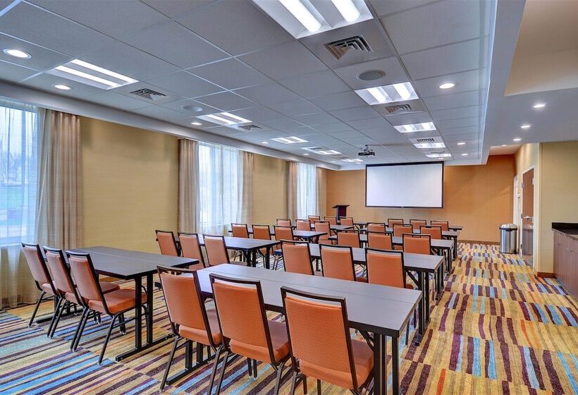 فندق Fairfield Inn & Suites By Marriott Nashville Downtown Metrocenter