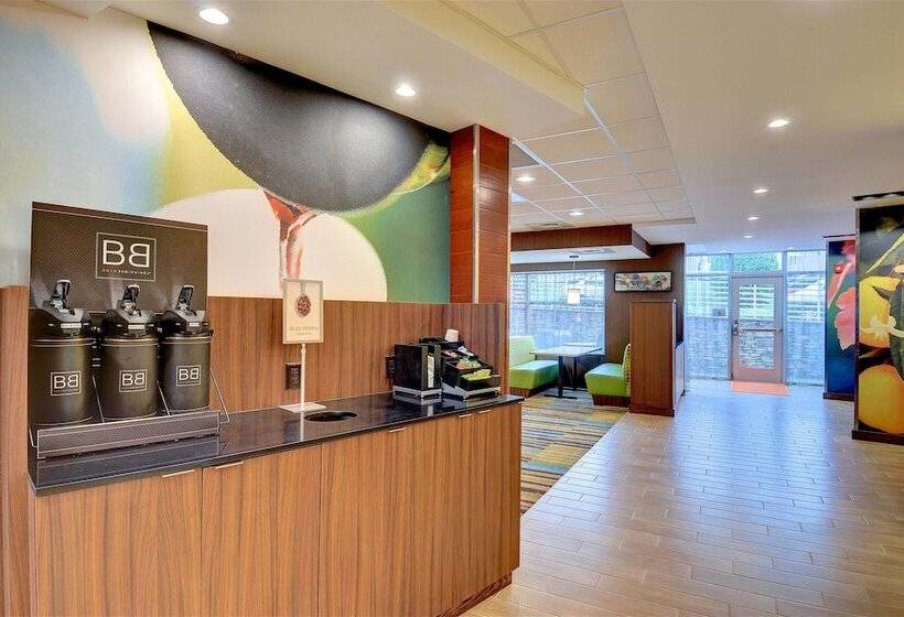فندق Fairfield Inn & Suites By Marriott Nashville Downtown Metrocenter