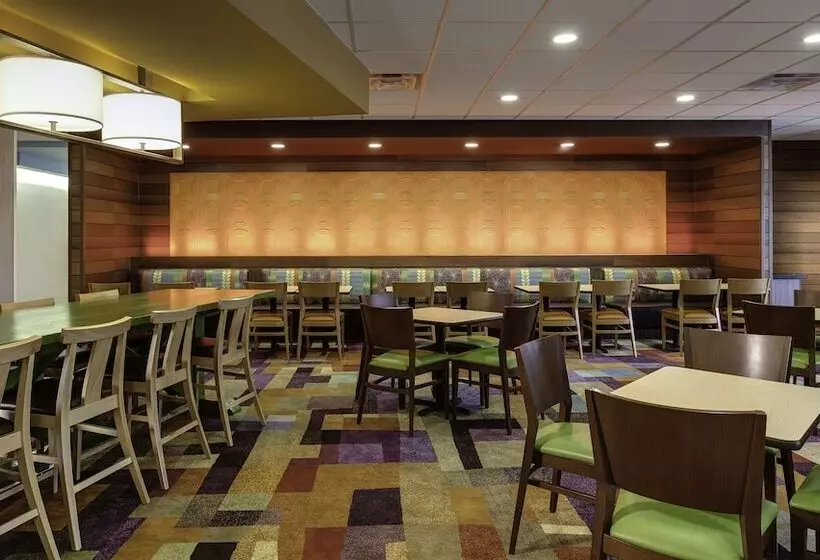ホテル Fairfield Inn & Suites By Marriott Nashville Downtown Metrocenter