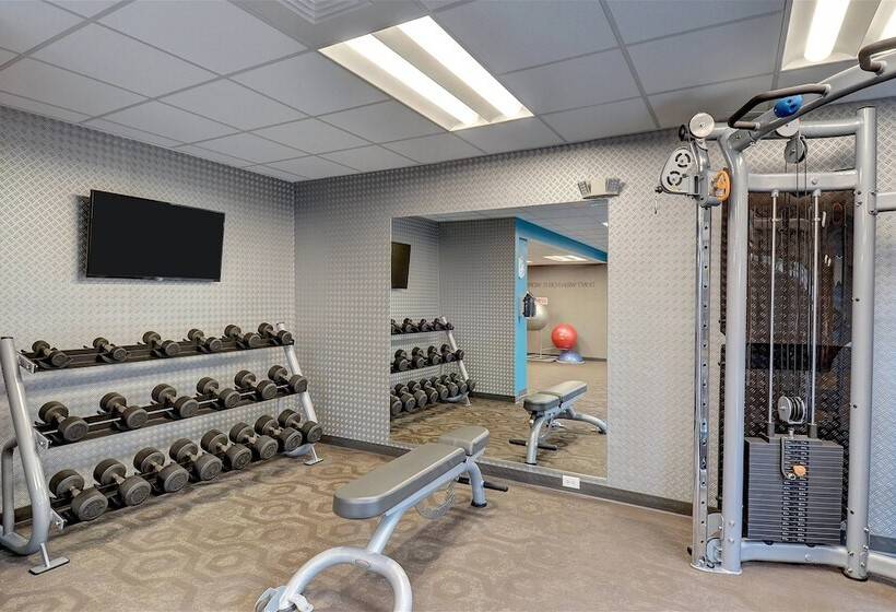 فندق Fairfield Inn & Suites By Marriott Nashville Downtown Metrocenter