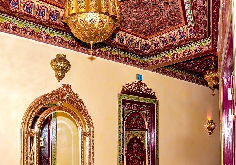 בית מלון כפרי Royal Victoria Ex British Embassy