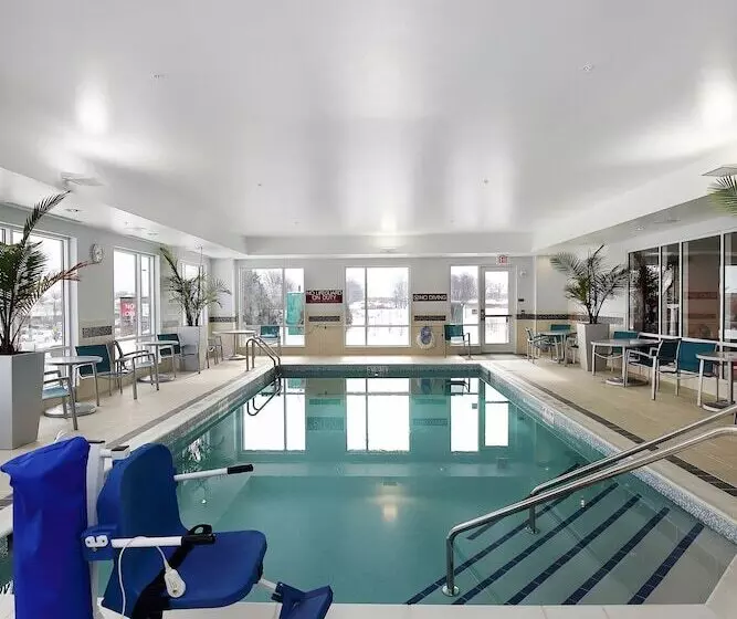 Hotelli Towneplace Suites By Marriott Grove City Mercer/outlets