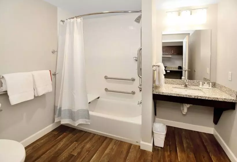 Hotelli Towneplace Suites By Marriott Grove City Mercer/outlets