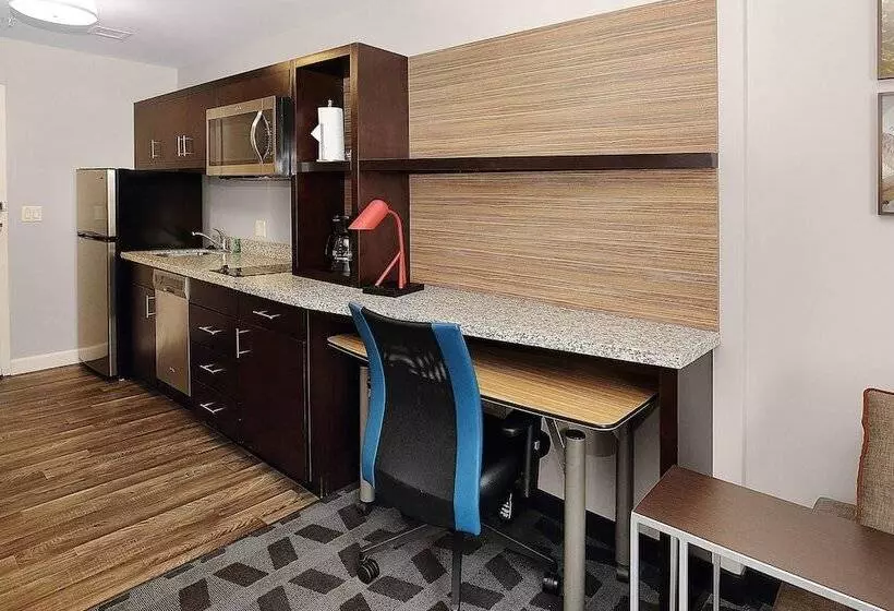 Hotelli Towneplace Suites By Marriott Grove City Mercer/outlets