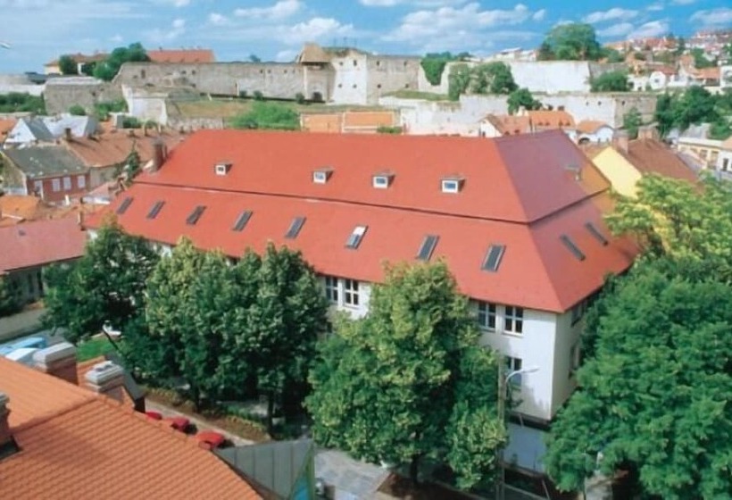 Отель Unicornis