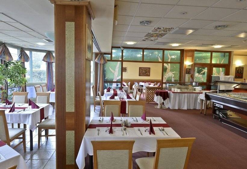 Отель Unicornis