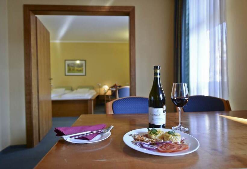 Отель Unicornis