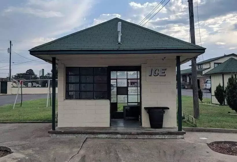 Oak Park Motel
